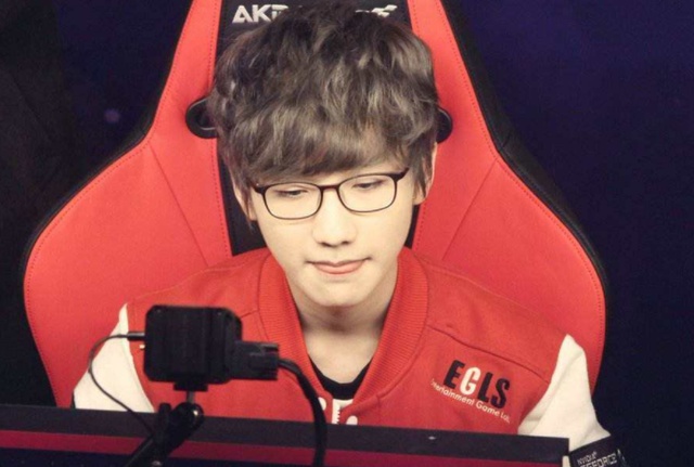 探讨这两位 探讨这两位