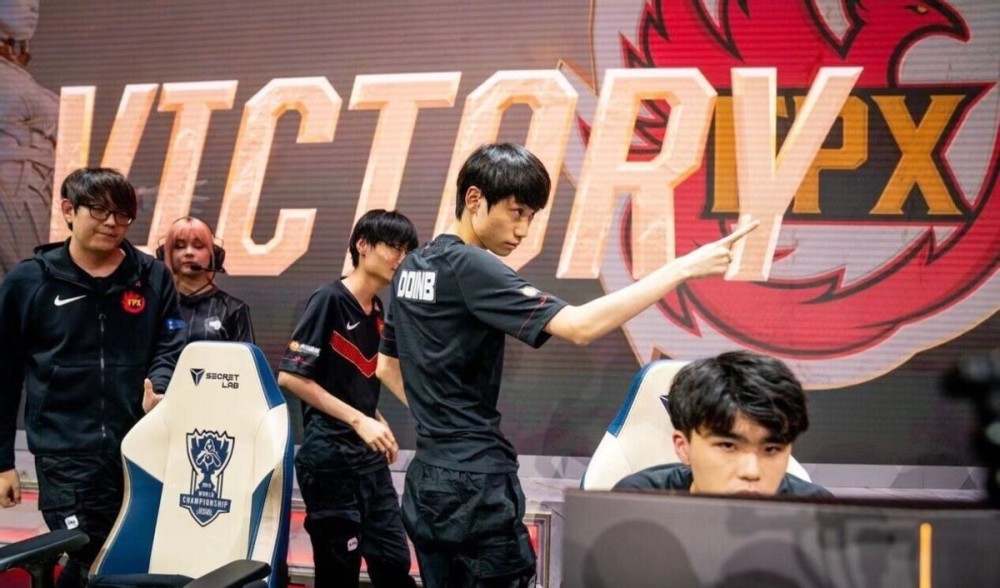 年轻骑士的 年轻骑士的