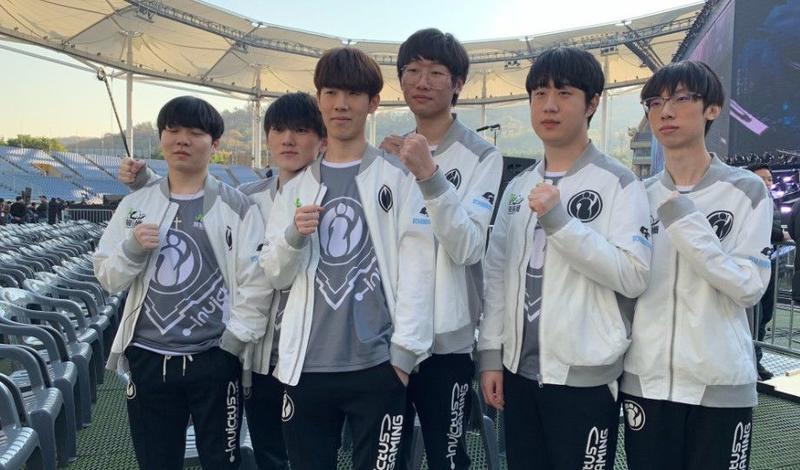 虽然他在皇 虽然他在皇